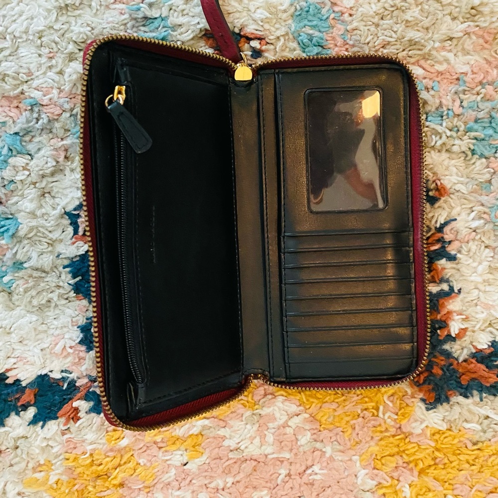 Marc Jacobs Wallet - Picture 2 of 2